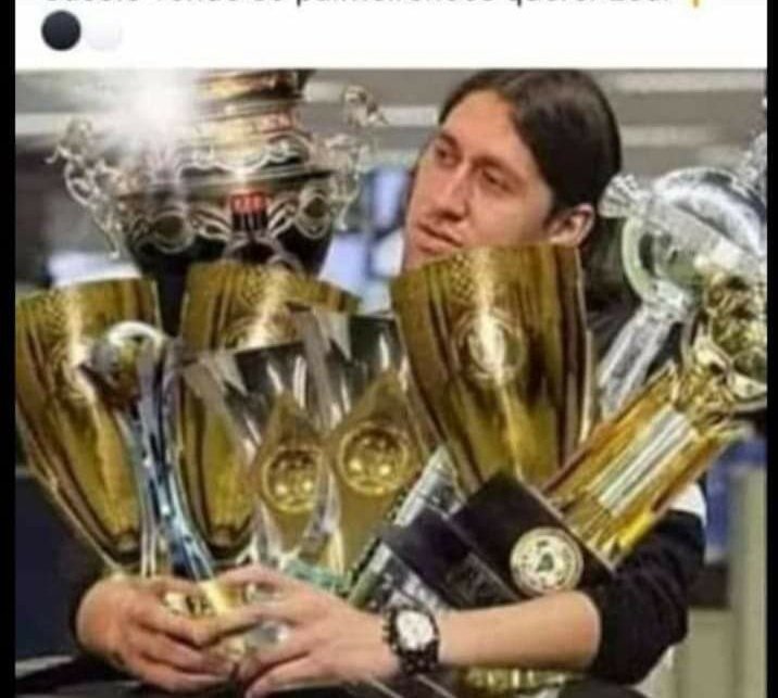 Estamos a procura de Patrocínio para investimento da nossa equipe tanto no cenário de Clash Royale, quanto em outros jogos, interessados só chamar DM!!!