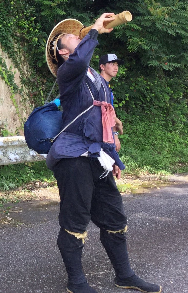 習志野青龍窟 忍道家 房総廻国修行合宿でお世話になった 竹水筒 は忍者仲間にもらった大切なもの 残念ながら どんなに美味しい水も 少し悪くなった筍 の様な風味に早変わり 笑 でも昔はペットボトルも魔法瓶もありませんから先祖に想いを馳せる味