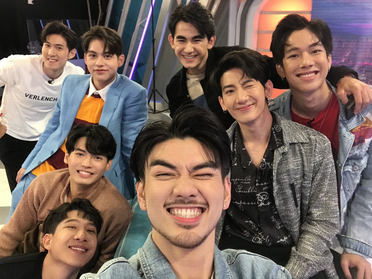 BrightWinPH___'s tweet photo. AREEE YOU READYYYY!!!???? 30 MINUTES LEFTTTT!!! 
#ยังคั่นกูEP1 #Still2GetherPHEp1 https://t.co/oGNfVi6OSp
