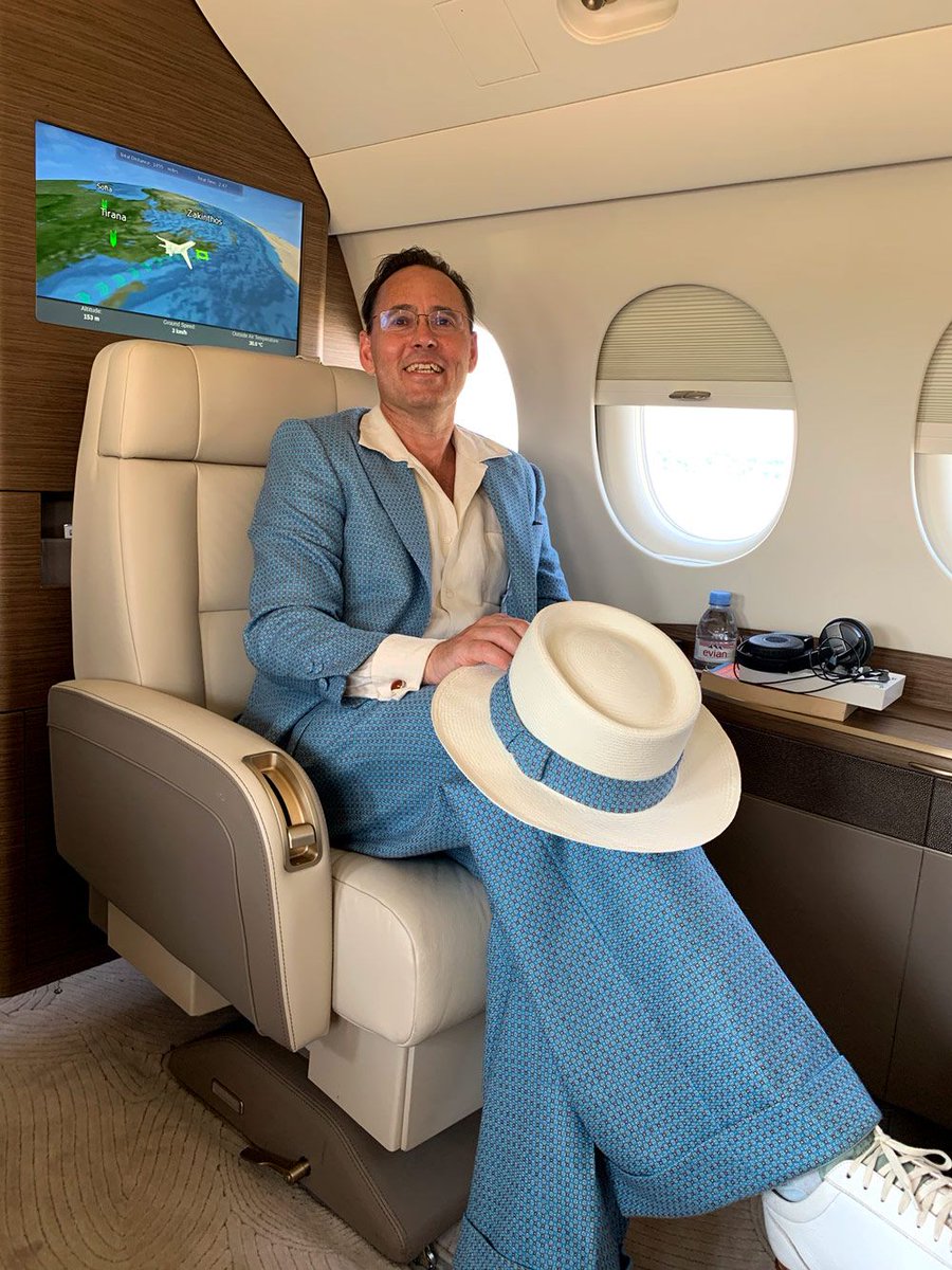 Where are you jetting off to this summer?

My holiday essentials are my Dashing Pachacuti panama hat and my Dashing suits.

dashingtweeds.co.uk/product/panama…

#DashingTweeds #SummerHolidays #Whattowearonholiday #PanamaHat #SummerSuit #PrivateJet