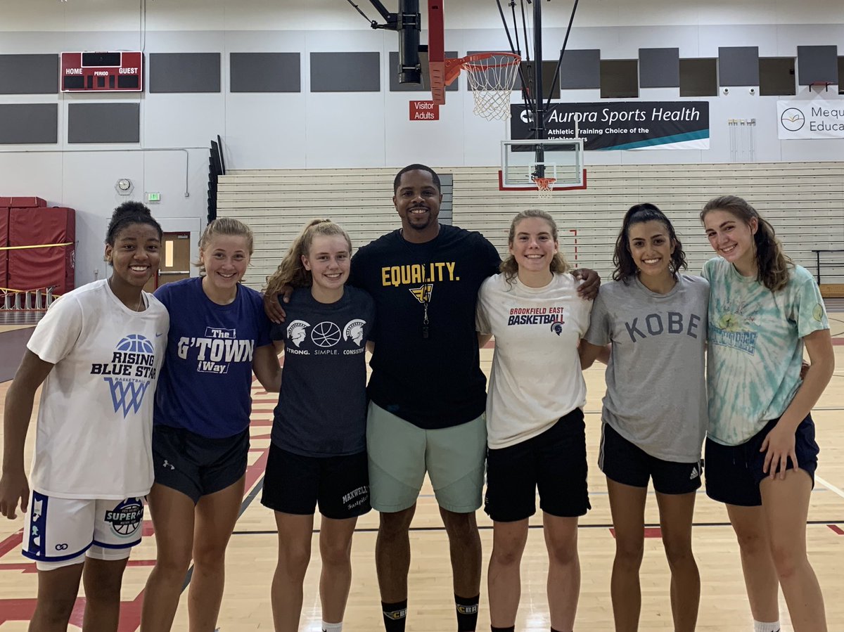 fun being on the court with these girls the past 4 days w/ <a href="/joechap32/">Joe Chapman</a> and his <a href="/academy_chapman/">ChapmanBasketballAcademy</a> elite camp