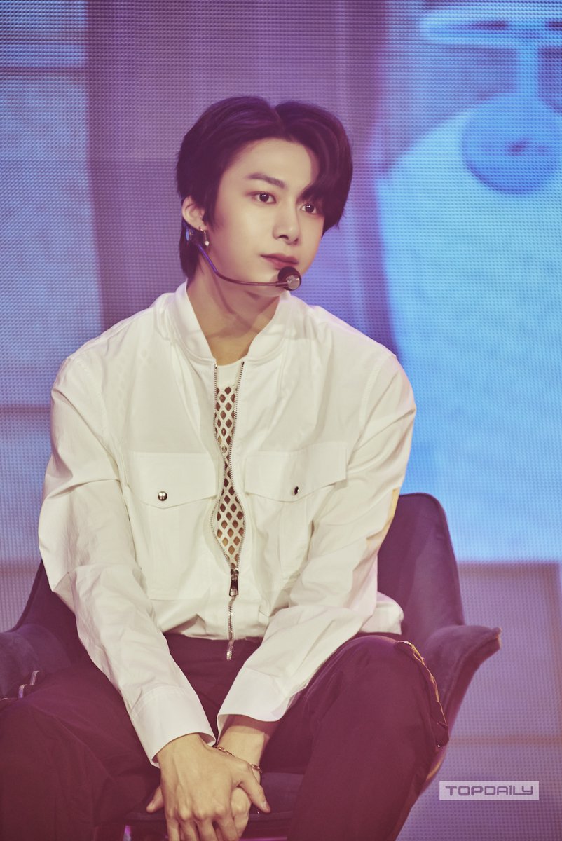  NEW NAVER ARTICLES | HYUNGWON #HYUNGWON  #형원  #ヒョンウォン  #MONSTA_X    #monstaxlivewithluv  @OfficialMonstaX React, recommend & share Stay for 20-40 sec.1.  http://naver.me/xMxY22B4&nbsp;2.  https://n.news.naver.com/entertain/article/241/00030452763.  http://naver.me/FqVsyQjz&nbsp;