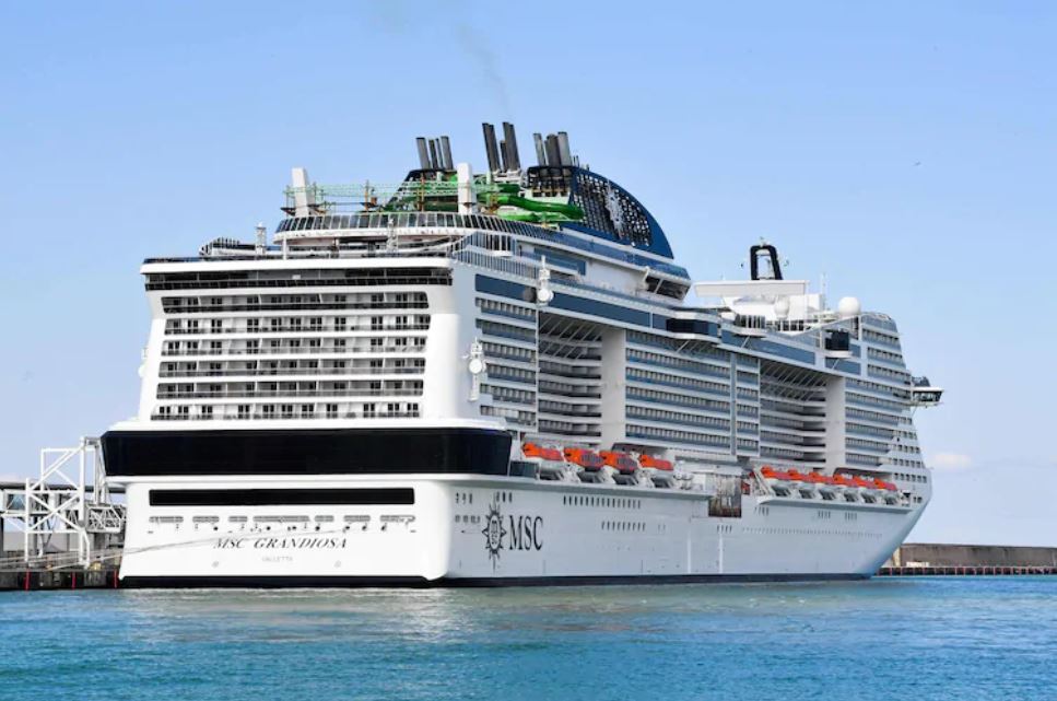 Cruise ships, early incubators of the coronavirus, prepare to return to sea in Europe washingtonpost.com/world/europe/c… #cruise lines are “essentially viewing their customers as guinea pigs ... and hope for the best” <a href="/CarnivalPLC/">Carnival Corporation</a> <a href="/CostaCruises/">Costa Cruises</a> <a href="/aida_de/">Aida Depa</a> / <a href="/COVID19/">Corona</a> via <a href="/washingtonpost/">The Washington Post</a>