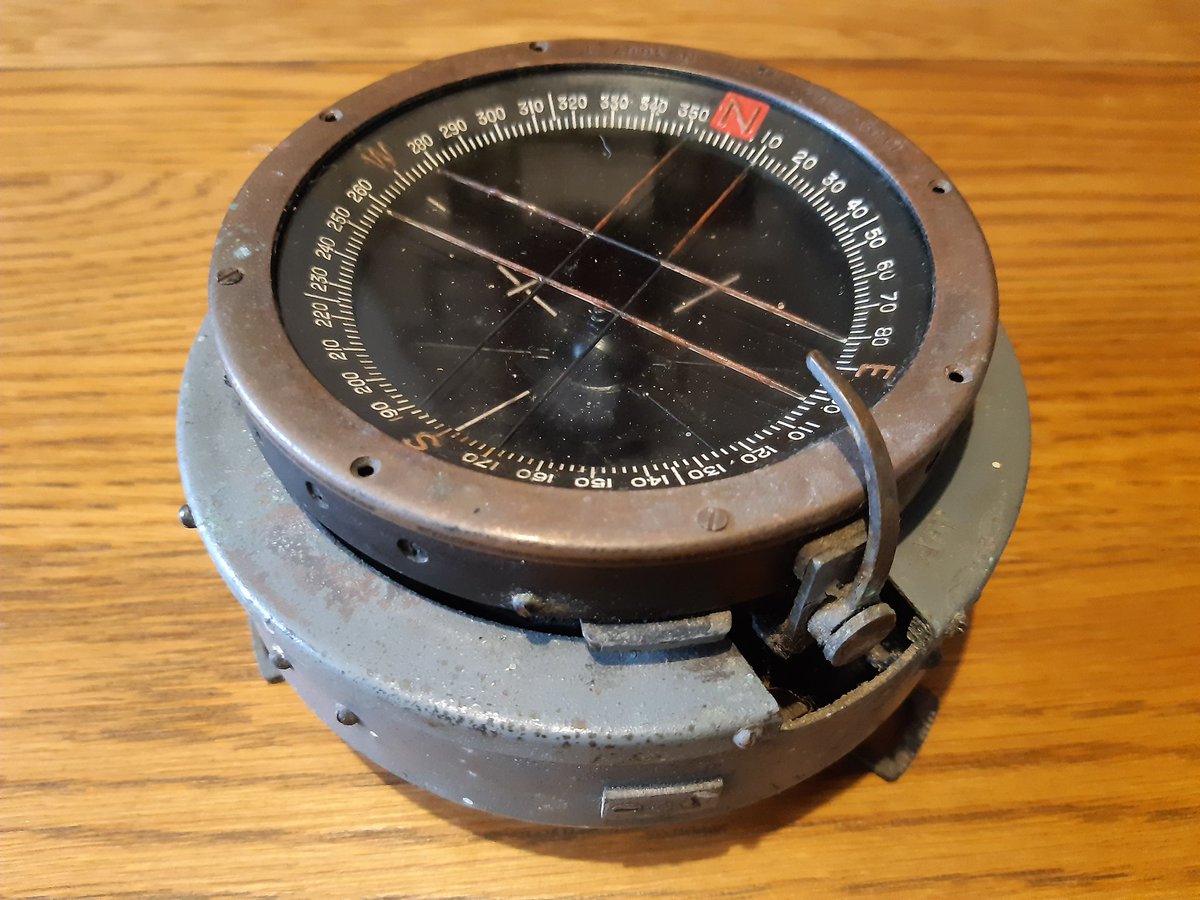Got this P11 compass today standard fitment on the Spitfire and Hurricane i believe. https://t.co/QsQt0yLRJU
