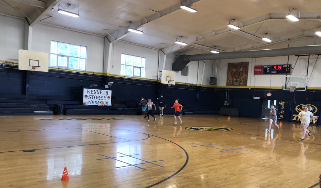 BportMiddle's tweet photo. Pacer practice today in the Kenneth Storey Gymnasium with Coach Hancock for PE! #TigerUp https://t.co/q2uIwhRWOv