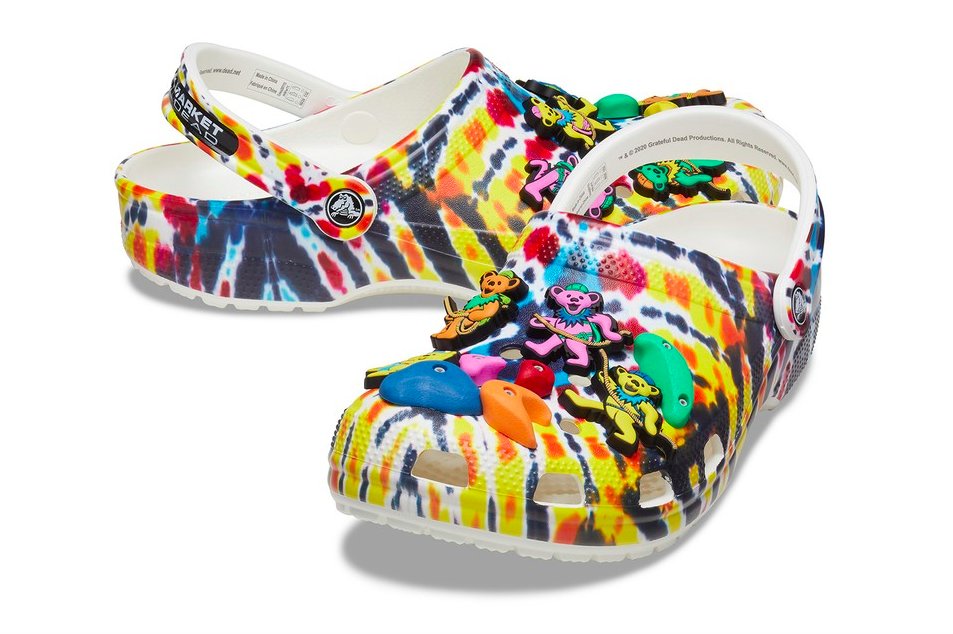 LIVE: Grateful Dead x Chinatown Market x Crocs
dead.chinatownmarket.com