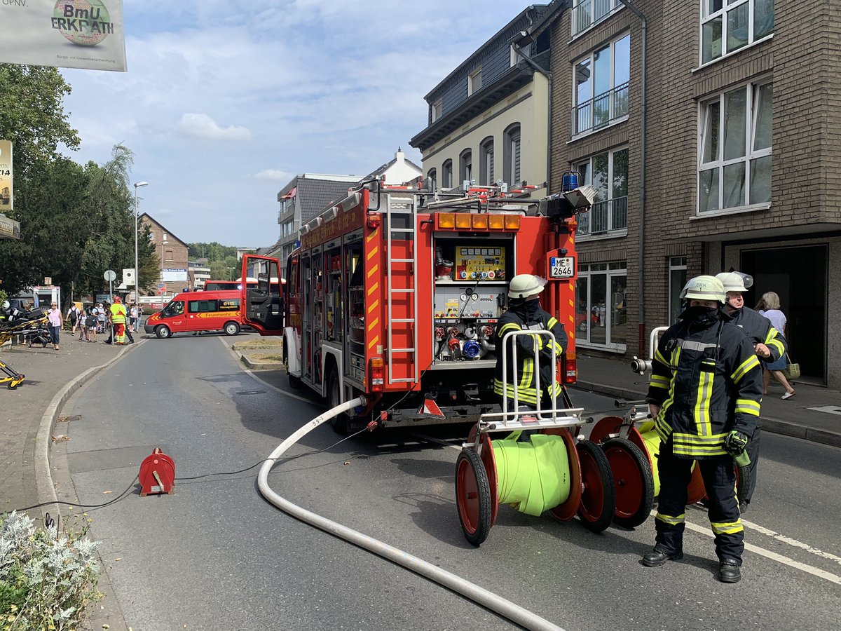 Am Mittag rief uns 2 x angebranntes Essen auf den Plan. Einsatz Nr. 1 in einer Kindertagespflege, bei der Kinder und Betreuer außer Haus waren. Hier verbrannten die Nudeln auf dem Herd und es waren Lüftungsmaßnahmen erforderlich. 2. Einsatz in einem Wohnhaus > Keine Maßnahmen.