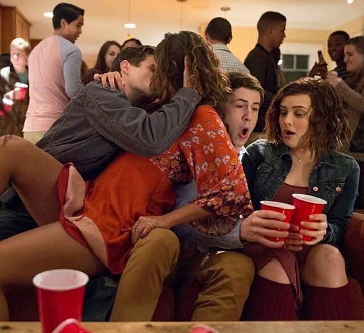 This picture never gets old. 😂 (( @iGotWickedVibes @AllAboutTheWit @KnownToVexHer ))