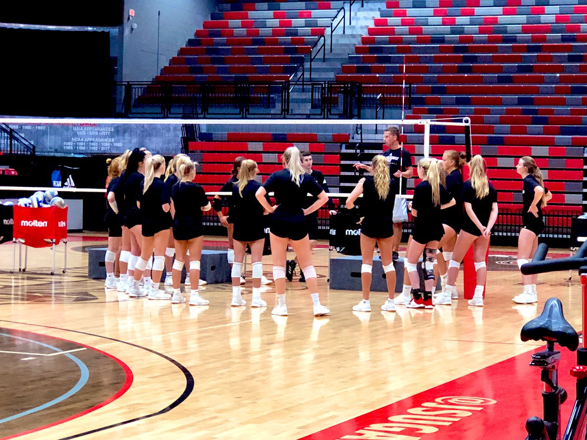 Living in the moment 🏐