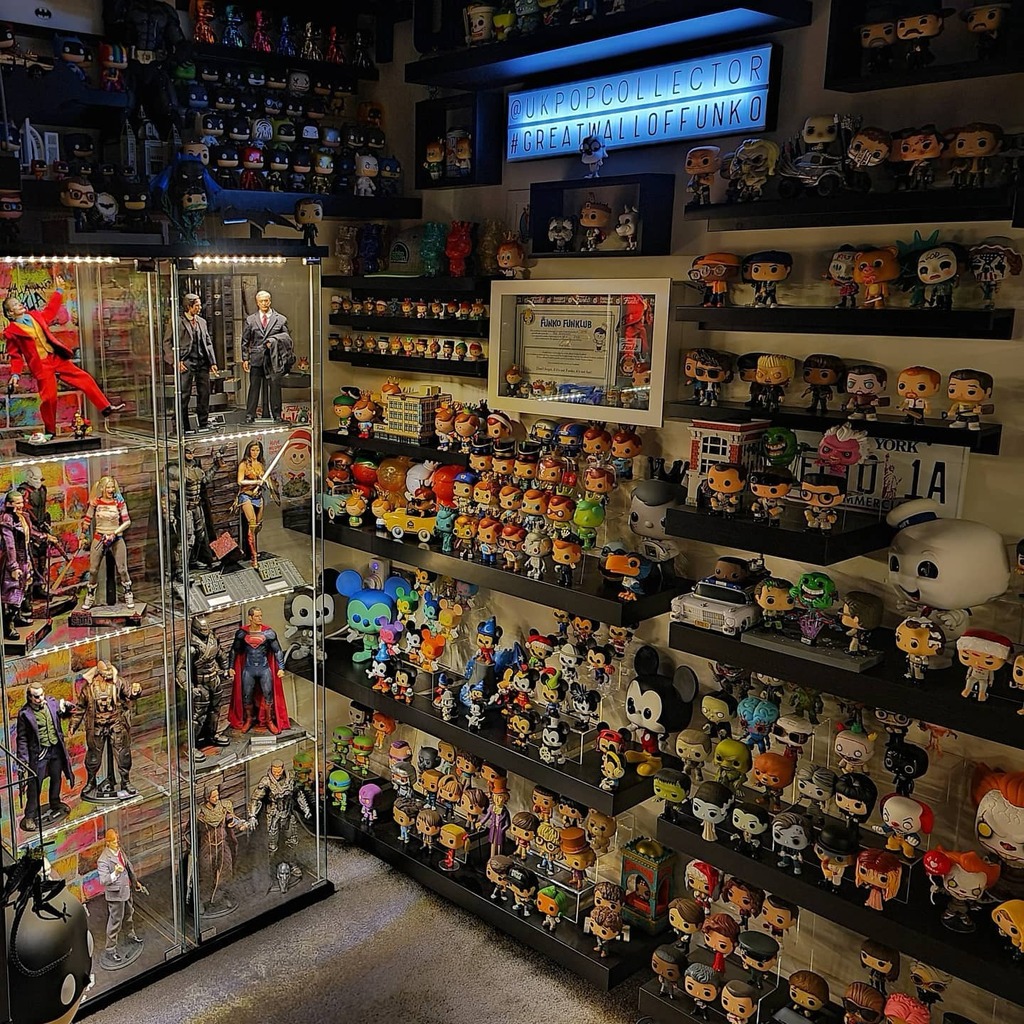 #RT @OriginalFunko: RT @UkPopCollector: #funkoshelfie @originalfunko @funko_europe @popinabox @popinabox_uk 
.
.
The cave at night ..
.
.
#pop #pops #funko #funkopop #funkoboss #myfunkopop #wefunkopop #collector #collection #toy #toys #toysofinstagram #m…