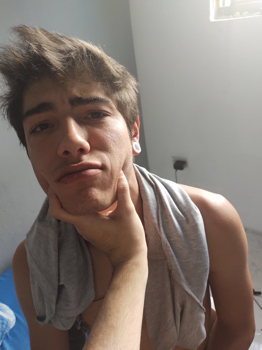 Watch MatteoZacX's leaked NSFW photo on TwXstars