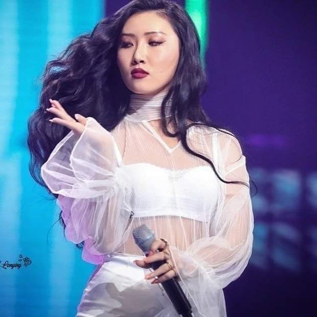 Geryparrapio's tweet photo. #Maria4thWin
Maria obtuvo un win en Music Bank, convirtiéndose en su 4ta victoria ✨
Felicidades Hwa Sa por este triunfo y x más te amamos mi reina
#Hwasa #화사 #HwasaMAMAMOO #마마무 #MAMAMOO #화사마마무 https://t.co/0groh3mLr6