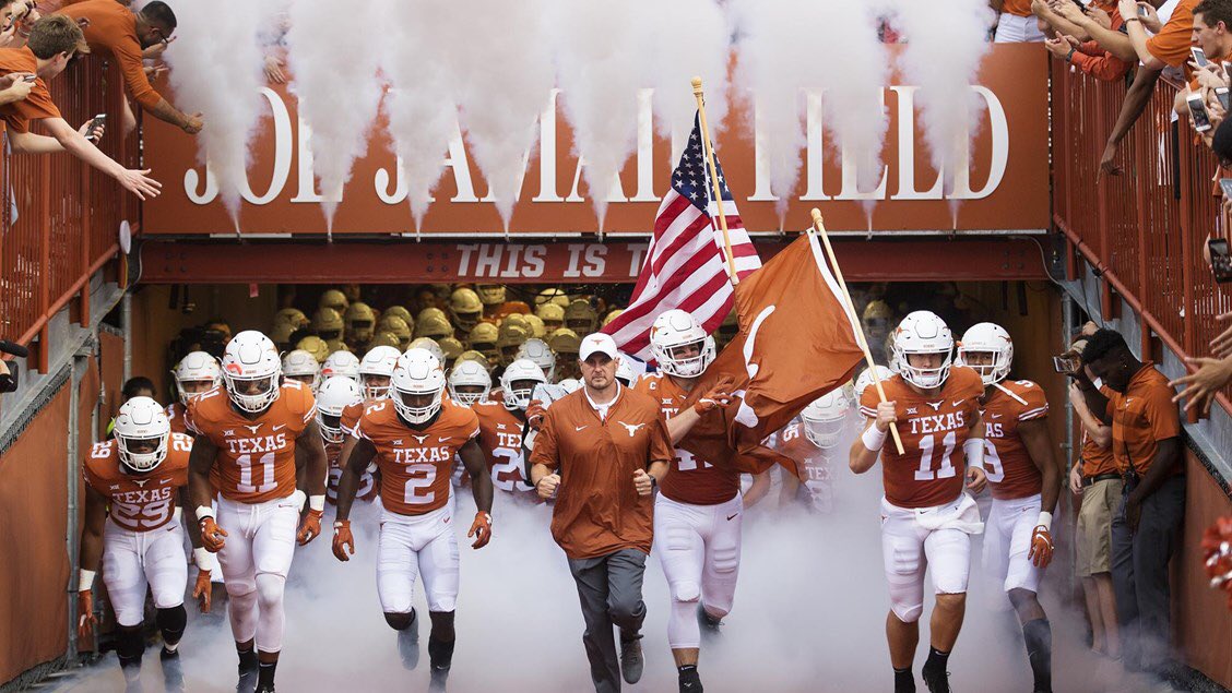 JackLeyrer's tweet photo. After a great conversation with @CoachHand I am excited to announce that I have received an offer from the University of Texas! #AGTG 🟠⚪️ https://t.co/crTiAcixaZ