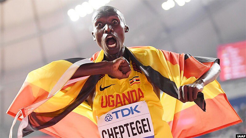 WHOUganda's tweet image. Congratulations to #Uganda’s @joshuacheptege1 for setting a new 5000m world record after 16 years 🇺🇬 #StaySafe