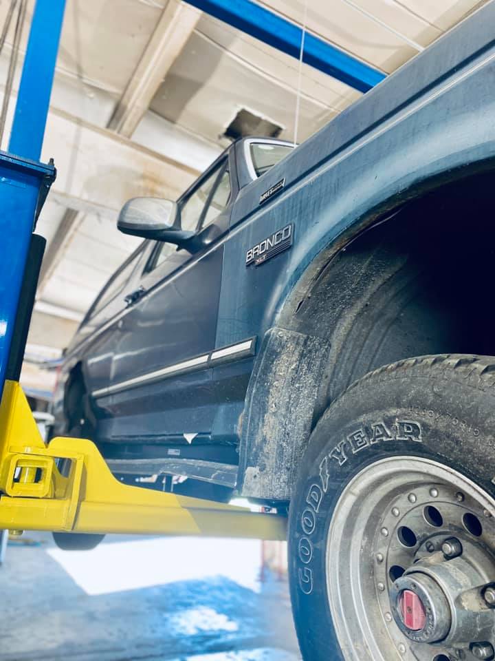 Who doesn’t love a good Bronco 🚐