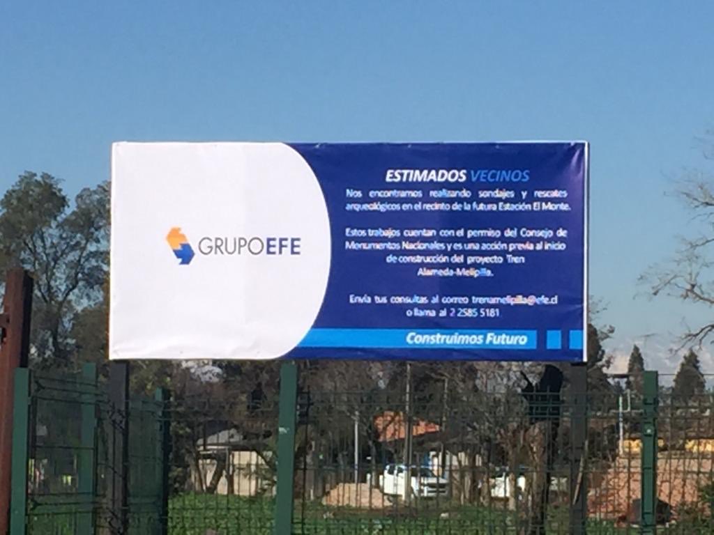 Pedro_Errazuriz's tweet photo. En plena faena de sondaje arqueológico donde se emplazará la futura estación El Monte del proyecto Tren a Melipilla. Estamos dándolo todo para poner a #ChileSobreRieles https://t.co/5ManHWpXbz
