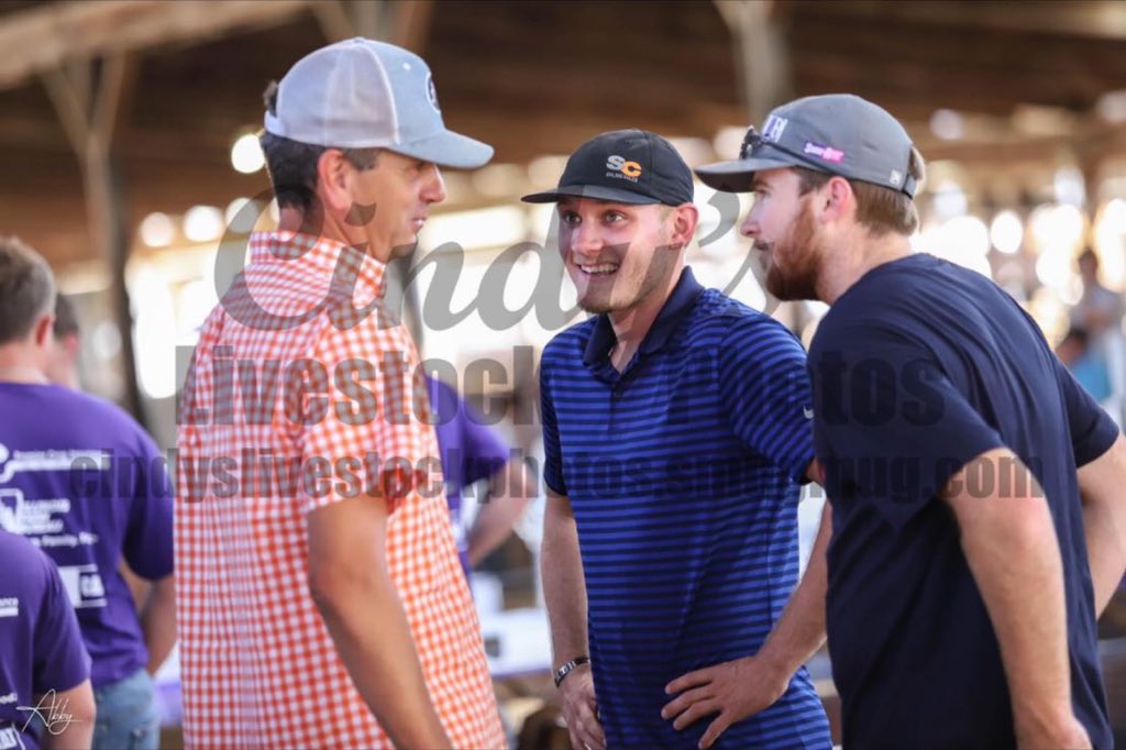RuleSupplements's tweet photo. I just want someone to look at me the way Zac looks at Mark 🥺 https://t.co/OhPq89mHn6