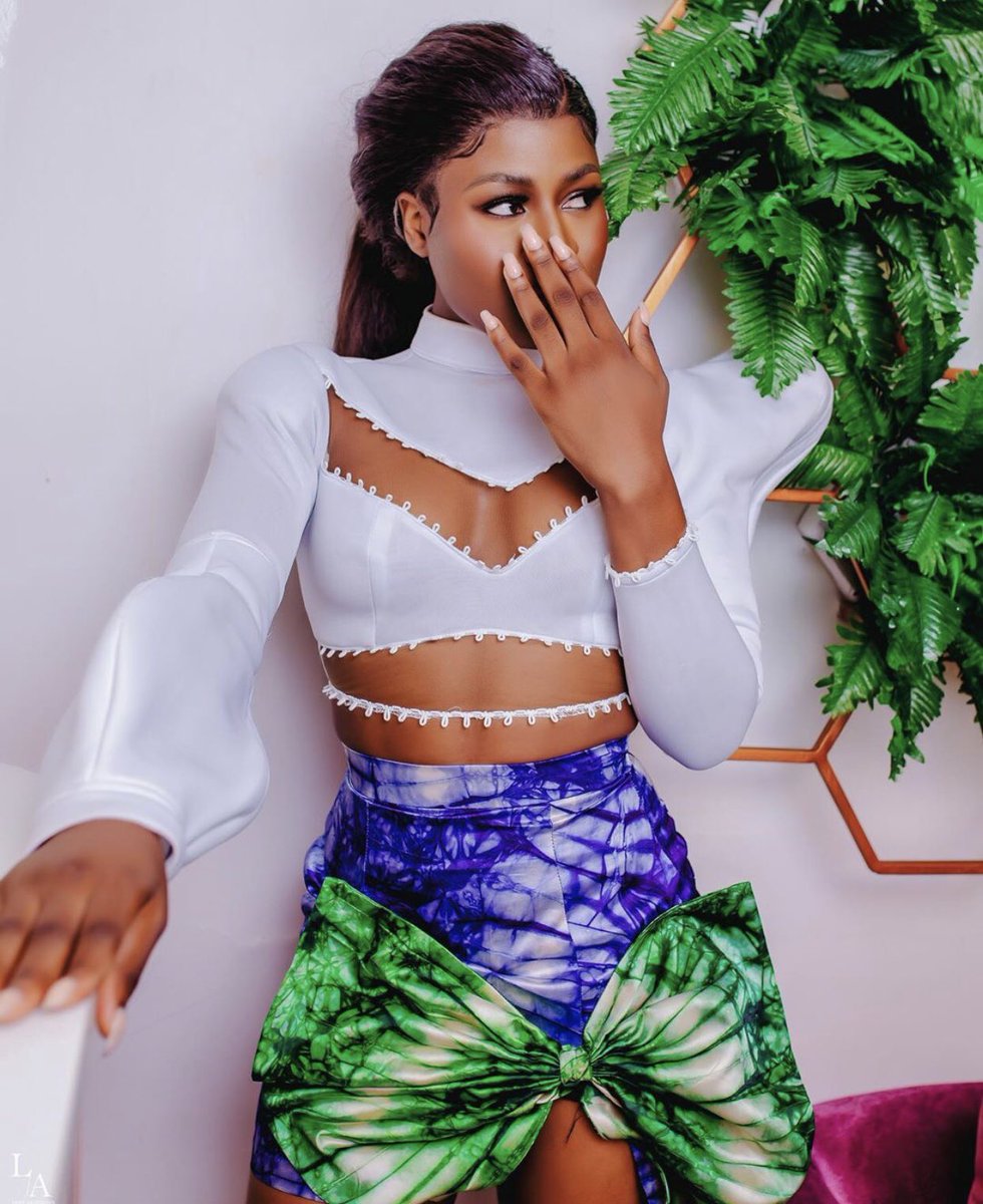 StyleemixC's tweet photo. 𝐔𝐥𝐭𝐫𝐚-𝐇𝐚𝐮𝐭𝐞 𝐀𝐝𝐢𝐫𝐞 𝐅𝐚𝐬𝐡𝐢𝐨𝐧!

The adire fabric is one of a few fabrics that have maintained their essence over time. And they are definitely your go-to this season!

Pick your look A ,B or C?🥰🥰🥰

#styleemix #fashion #fashionblogger https://t.co/1FIY1HBBuZ