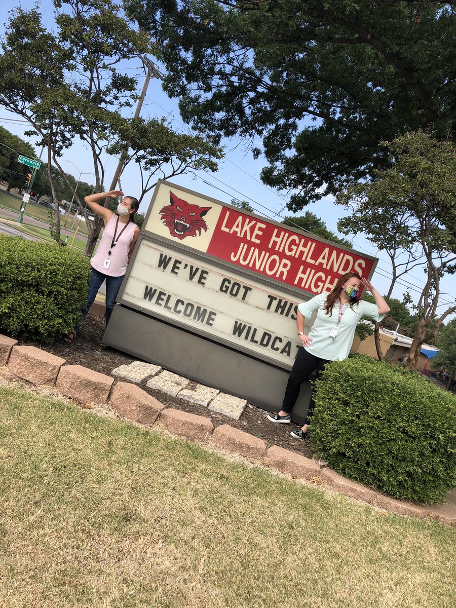 beth_hatfield21's tweet photo. Yo ho, yo ho, a pirates life for me⛵️🏴‍☠️ @mrrustin @lauraehering @AP_CCD @VinceVenditto @LakeHighlandsJH https://t.co/mLL057E2B1