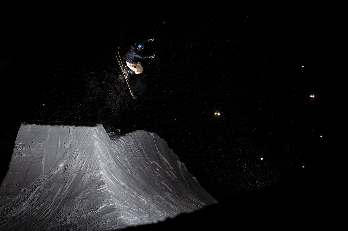 #fbf - if we had to guess, we’d bet the #bovldergvng young bucks are dreaming of taking flight under those Friday Night Lights here at the #contentfactory these days 🦅