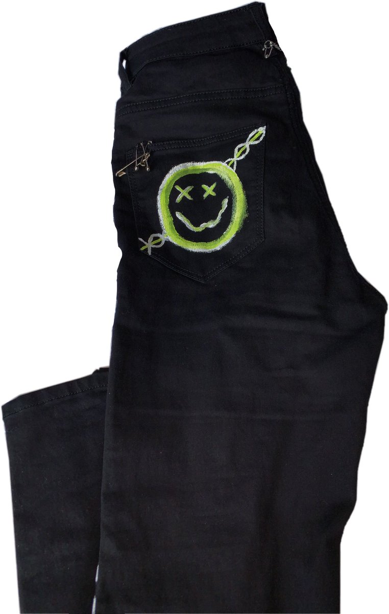 kaymoniedesigns's tweet photo. It costs 0$ to retweet & help my brand grow ๐ค. My next customer could be on your timeline!#blackownedbusiness
#custommade #fashiondesign #fashion https://t.co/67cNYrwEig