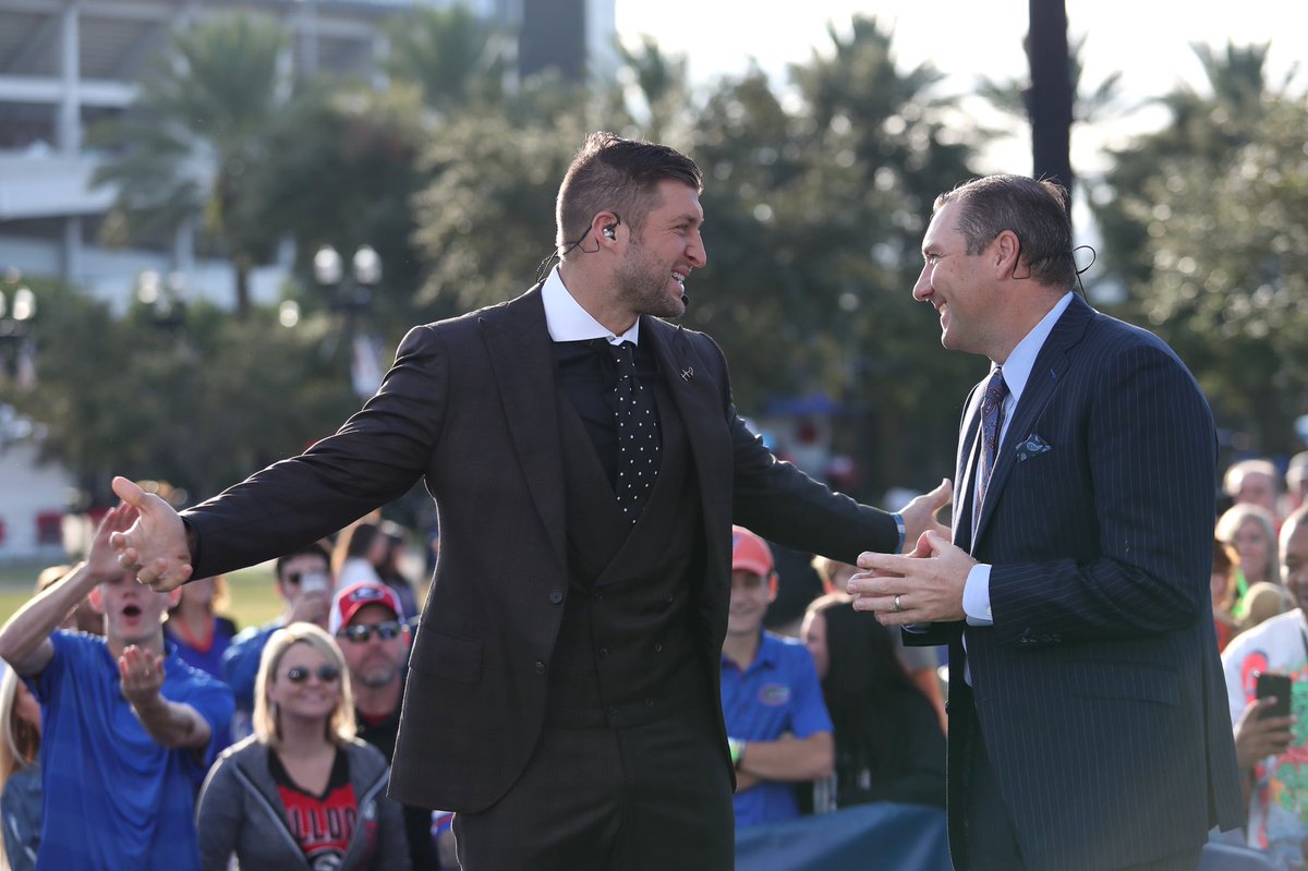 CoachDanMullen's tweet photo. I’m proud to have coached such a tremendous athlete and an even better man. Happy Birthday @TimTebow https://t.co/Q9IGzjdhdA