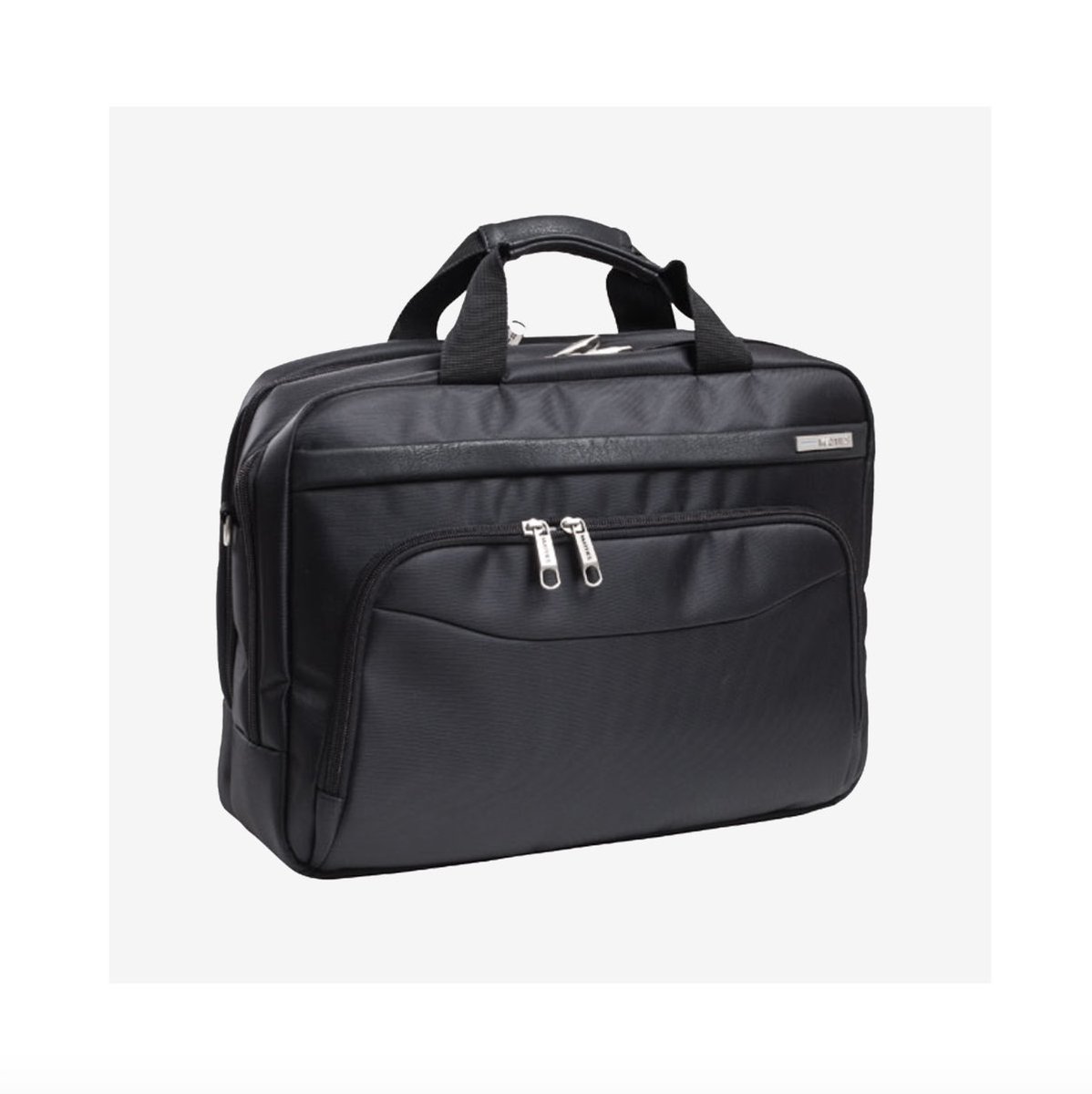 MattiesBags's tweet photo. At Matties Bags we strive every year to design the perfect accessories for men combining trend, comfort and work.
#matties #bags #men #hombre  #deluxe #mencollection #coleccionhombre #regalohombre #modamasculina #backtotheoffice #complementomasculino #bandoleracasual #matiassalva https://t.co/aSl5rM9dnq