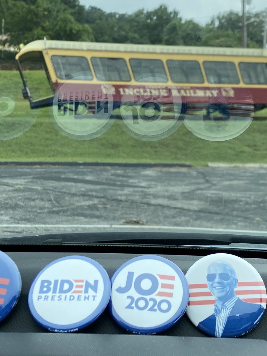 On the road from Chattanooga to Nashville #SignsAcrossAmerica #UnitedForBiden #WeWantJoe