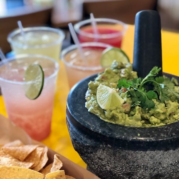 JAMMRKETING1's tweet photo. New Mexican-Italian Cantina by the Umberto's family. Absolutely amazing concept &amp; food! 👌
Follow @tonystacosandtequila

#tacos #gauc #burritos #mexican #italian #eatgoodfood #eats #tonytacos #umbertos #social1 #contentcreators #jammarketing https://t.co/MXIDioT3Aw