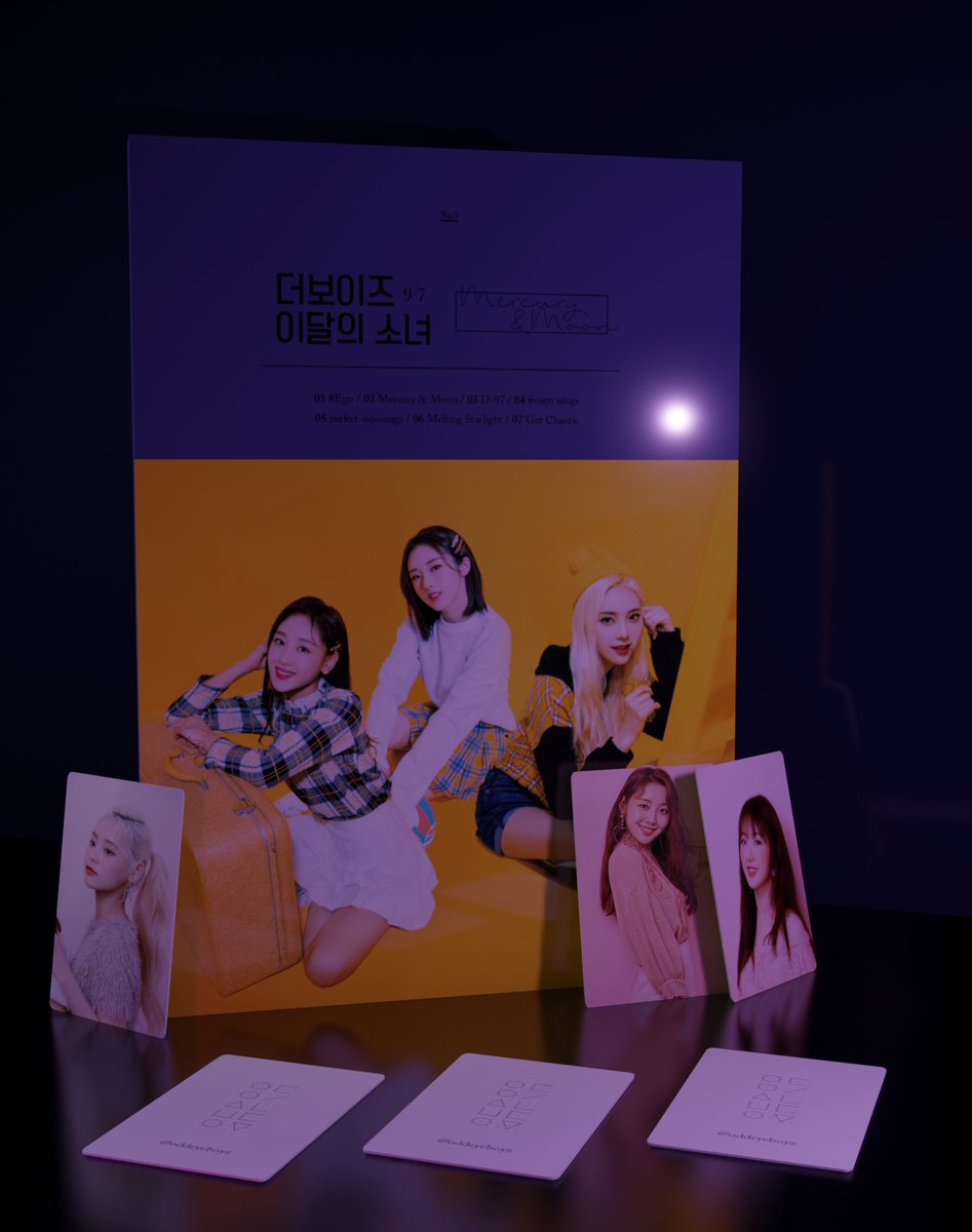 "Moon" versionAlbum + Photo cards