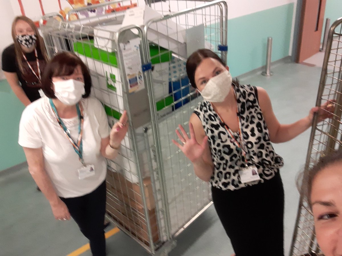 clarkeydan's tweet photo. @Tameside_Imp helping our Digital Health team move into their new home @angie_brierley @LongsonAmy @peter_grace3 @Zena00337198 https://t.co/FyQH4zhkk1