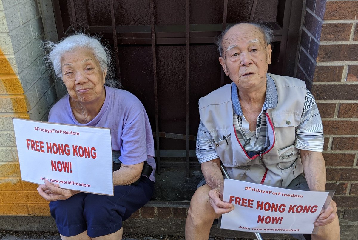 Charlie83712367's tweet photo. Today we are not only stand with Hongkong, we also stand with Belarus.  These two seniors in the picture don't know what is happening in Hongkong, however, they do wish all the best to Hong Kong. Bless the young people!🙏
#FridaysForFreedom 
#StandWithHongKong 
#StandWithBelarus https://t.co/WhIDeaPRdJ