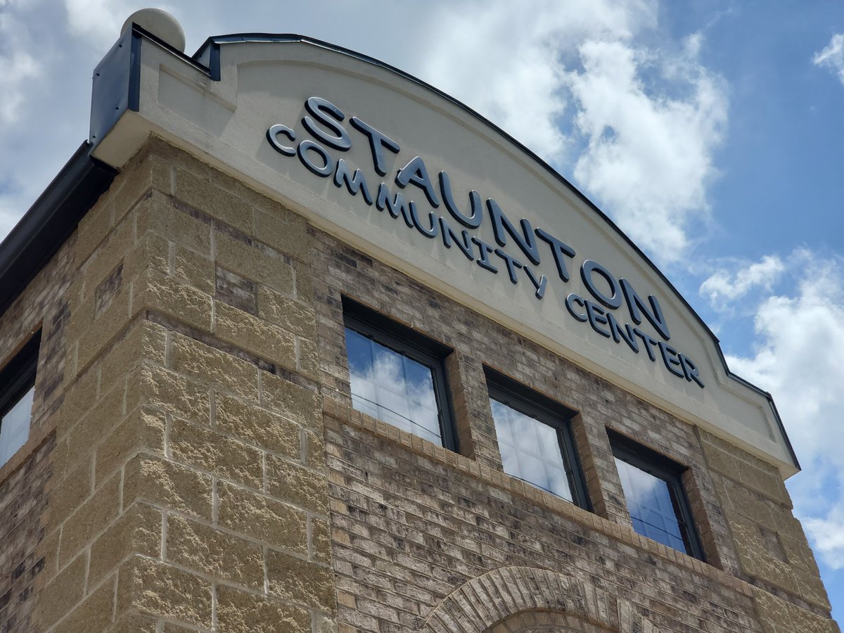 MSIconst's tweet photo. 🚧Past Project Spotlight🚧
🏗Staunton Community Center
📍Staunton IN
🍾Completed 2010
📸Pictures taken July 2020
This project consists of a 3,000 sqft Community Center to house town offices, Community Room, Kitchen, &amp; patio. Still looks brand new thanks to quality union craftsman https://t.co/iGgbtihObv