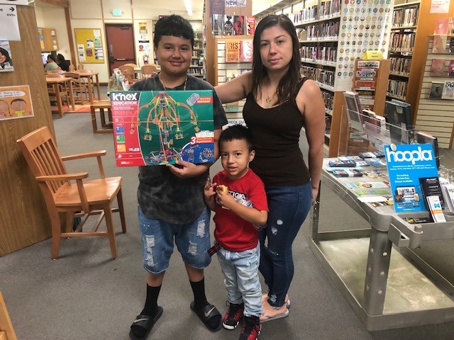 oaklibrary's tweet photo. #OPLSummer Prize Book pickup now available at OPL sidewalk pickup locations. Be sure to log your reading!
👉 https://t.co/PTELGIGhw5 https://t.co/H2gJD1irEp