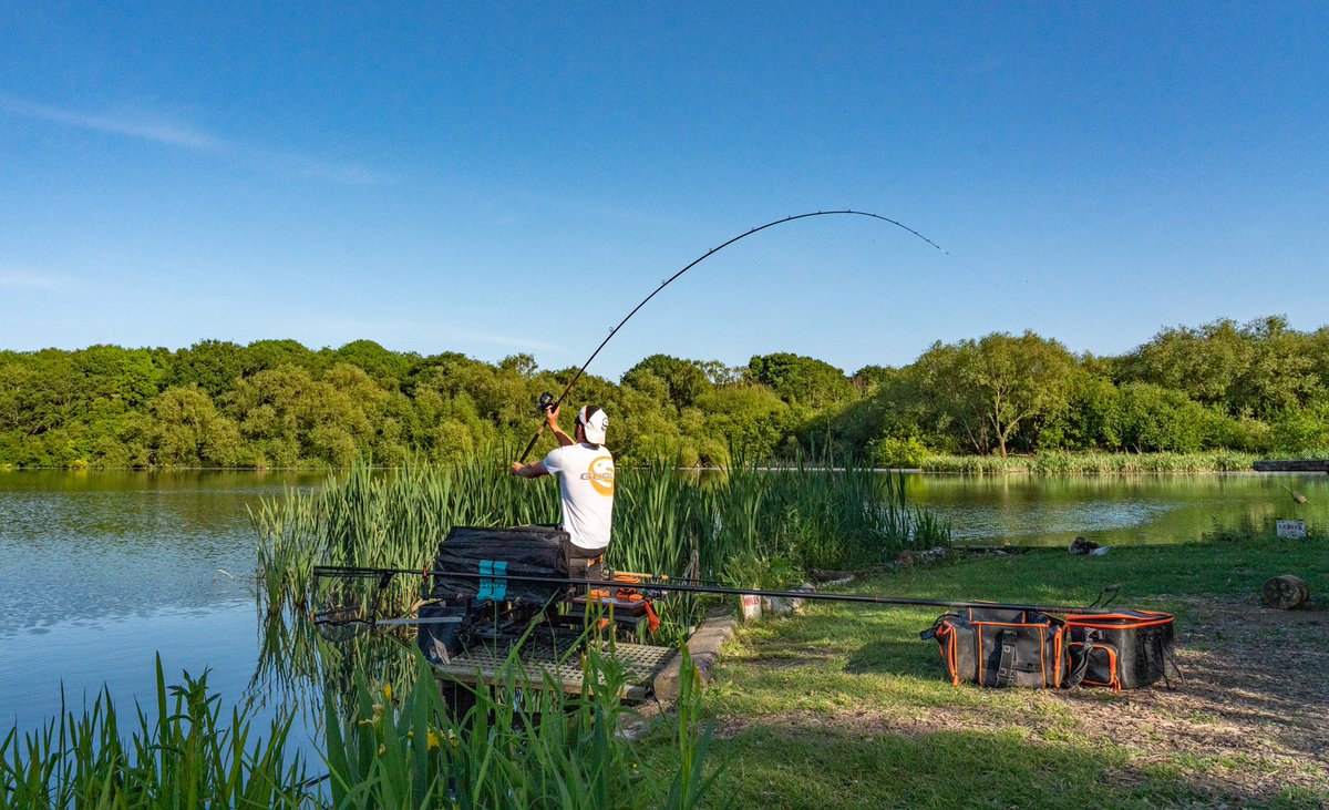 TackleGuru's tweet photo. GUESS WHO’S BACK…. 👏🏻🔥🎣🚀 The N-Gauge rod range has been INSANELY popular! Thankfully they’re BACK and available from Tackle Guru stockists… It’s pretty hard to keep up with you guys, but we’re trying our very best 😉 
#tackleguru #gurufishing #knowledgeispower #backinstock https://t.co/QUMFIyAK3R