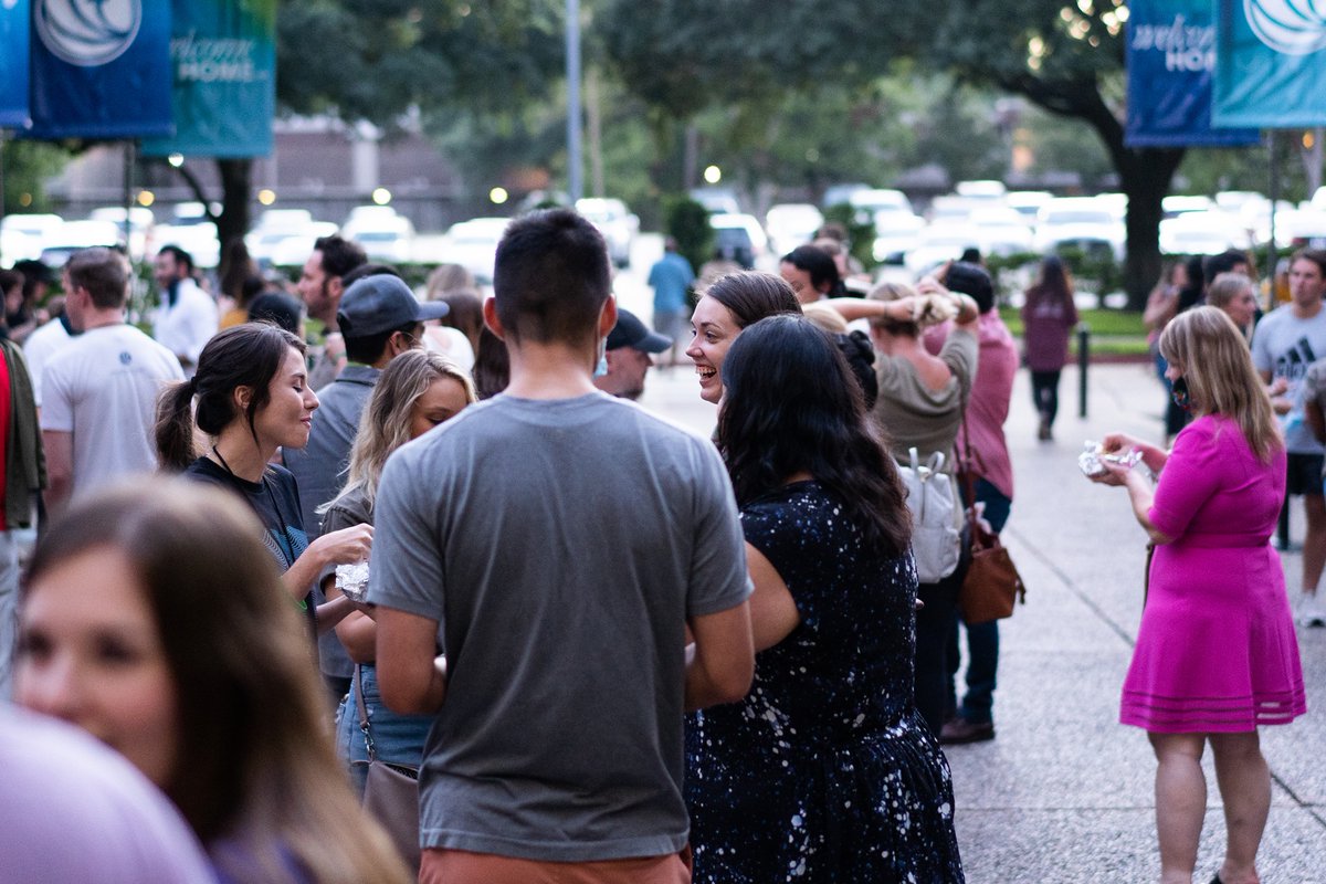 MetroHTX's tweet photo. Let's ๐ฎ bout Tuesday! @DavidJMarvin joined us for Week 2 of #AwesomeAugust and we're only halfway through!
Join us for Round 3 with Malcolm Marshall on Tue, Aug 18, at 7p.
#ThePorchLiveHouston #AwesomeAugust2020 #PorchDay #HTX #Htown #Houston #Singles #ChangeHouston https://t.co/RQa48wKVvd
