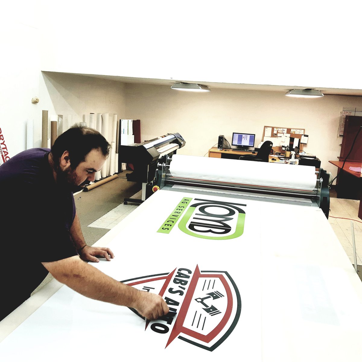 AltSigns's tweet photo. Wow, that sign is lit.....actually! Komb Ag Services and CAB's Auto are now in the same building. 
.
See us for all your sign ideas, decal needs, and screen printing explorations - You want it? We probably got it.
.
#litsign #altsigns #advertise #excited #design #dream https://t.co/z0Z30T8LRY