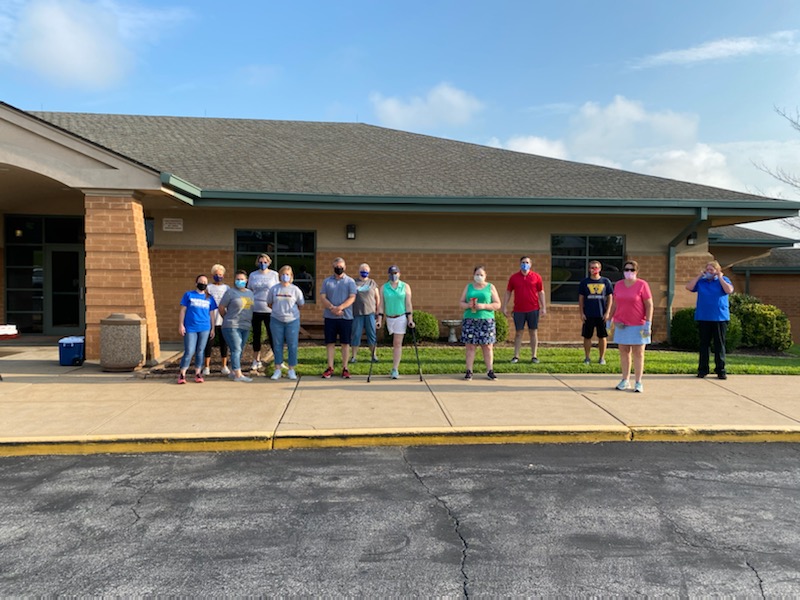 DougBeck562's tweet photo. Today we teamed up with St. Louis County NAACP and Hancock School District to give away food to families in need. I want to thank my team of volunteers for helping out - I couldn't ask for a better crew to support our friends and neighbors here in St. Louis County. https://t.co/soWslEwAQl