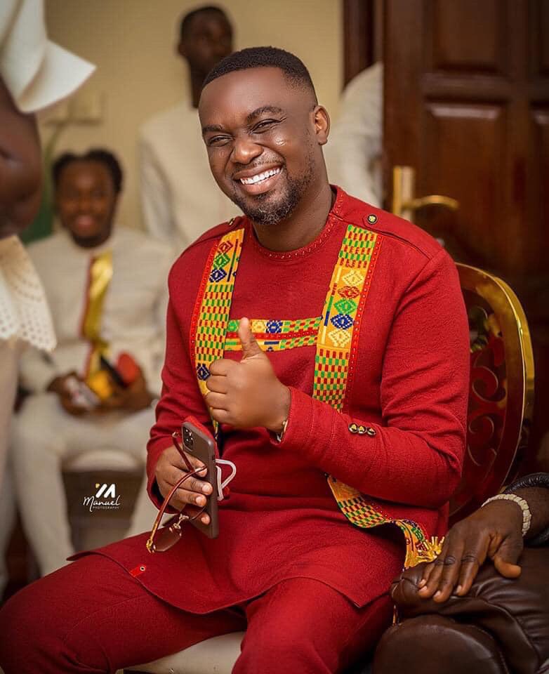 Christianhub_T's tweet photo. LOVE IS SWEEEEEET ❤️😍😂🎉🍾
Official photos ☺️😊☺️😊

#prayer #love #christianhub #church #impact #world #lion #prophet #prophecy #word #jesus #savior #christ #worship #bible #jesus #read #impact #study #love
@jmettle https://t.co/8kkW94HfKF