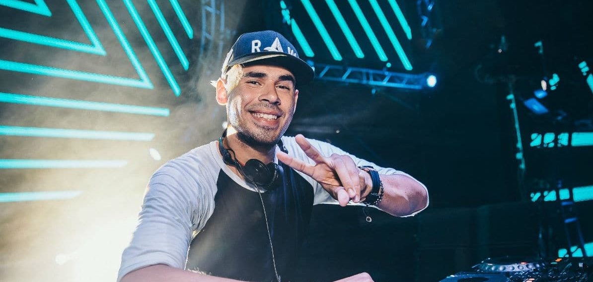 TheMusicEss's tweet photo. Out now on @wallrecordings! @chicorosemusic teams up with @afrojack for a powerful house tune ‘Speechless’ featuring @weareazteck on vocals! 💃🏻🎶
https://t.co/jmt0kCkTkX
#NewMusicFriday #ChicoRose #Afrojack #Azteck #Speechless #WallRecordings https://t.co/8AZYJGZSSz