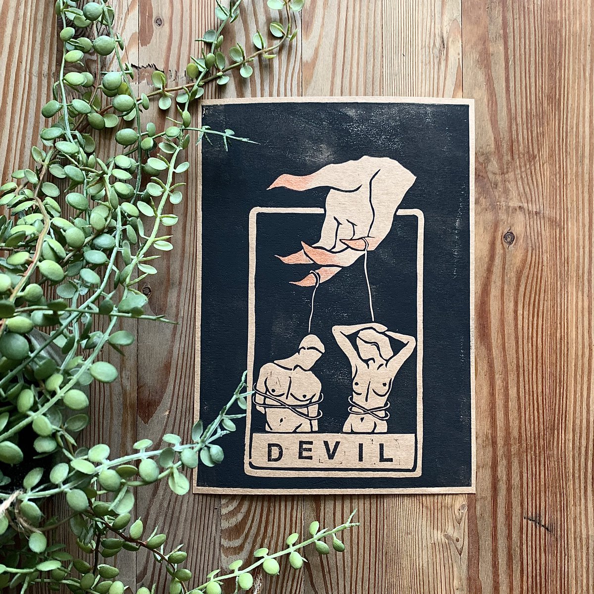 elise_designs's tweet photo. Finished my ‘The Devil’ tarot card design, now I have 6 completed tarot cards! https://t.co/JtmjyVNMtK