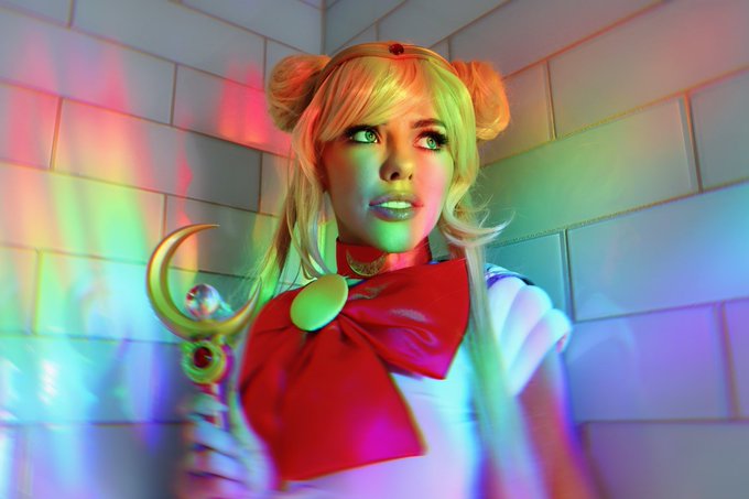 2 pic. You warrior princess is coming to https://t.co/swxOph2QHn in just a few days! #SailorMoon https://t