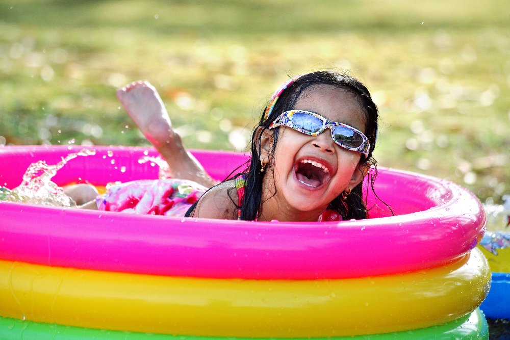 RiverRanger's tweet image. With the warm weekend coming up, save water by getting a kid-sized pool to play in instead of running the sprinkler or the slip and slide. #watertips @ConserveH2Org
Find more tips at:
regionalh2o.org