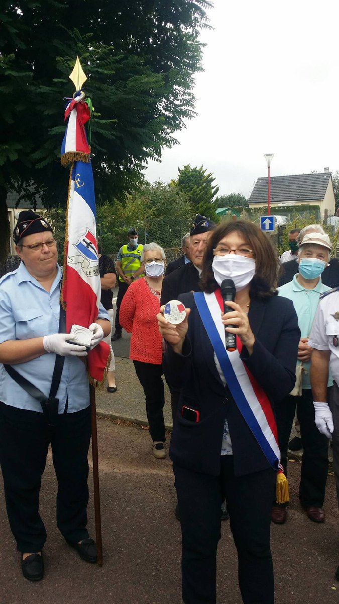 senateur61's tweet image. #RouteLeclerc #ViveLaRésistance #LibérationDeLaNormandie #Gandelain belle cérémonie merci @BAYARDChris @LilianeGOYCETA @Gendarmerie_61 et merci aux nombreux porte-drapeaux et bon anniversaire notre fidèle Chantal Miclar et la résistante Annette Lajon 🙏🏻