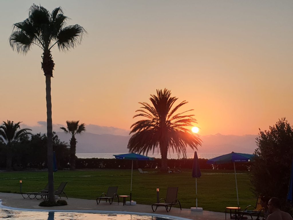 eevriviades's tweet photo. Sunsets are another proof that God is the greatest artist of all ...
#Cyprus #visitCyprus #MyCyprusEscape #myCyprus #loveCyprus #CyprusInMyHeart #sun #sea #archaeology #cuisine #mountains #adventure #nature #diving #art #bicycling #culture #history https://t.co/czdhmuHh1o