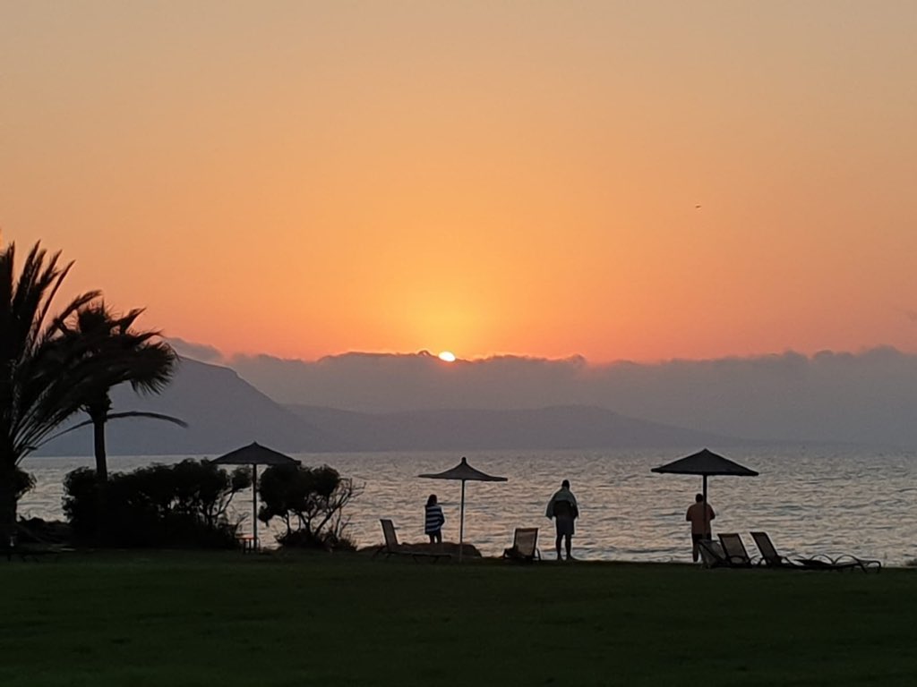 eevriviades's tweet photo. Sunsets are another proof that God is the greatest artist of all ...
#Cyprus #visitCyprus #MyCyprusEscape #myCyprus #loveCyprus #CyprusInMyHeart #sun #sea #archaeology #cuisine #mountains #adventure #nature #diving #art #bicycling #culture #history https://t.co/czdhmuHh1o