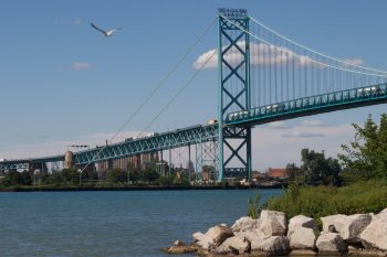 davecormier's tweet image. "How to learn online." Written by students for students... launching today.  ecampusontario.pressbooks.pub/learnonline/   (The image they chose for the homepage was taken by @cogdog. so that's fun)