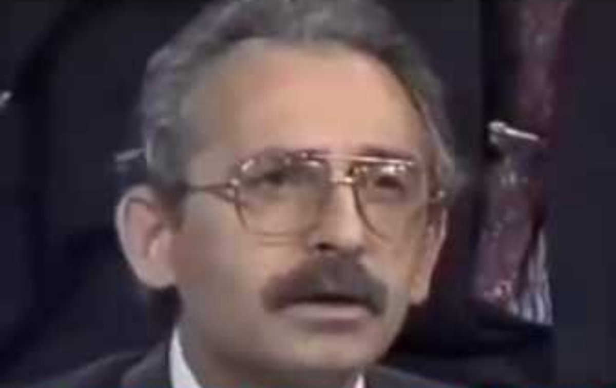 8)Kemal Kılıçdaroğlu'nu 1997'de SSK'nın başına genel müdür yapan kişi de Rahşan Ecevit'tir. Daha sonra CHP'ye sokup yükselmesini sağlamıştır. Kılıçdaroğlu'nun FETÖ'nün de desteği ile yaptığı adalet yürüyüşünü Rahşan Ecevit medyaya verdiği demeçle desteklemiştir.