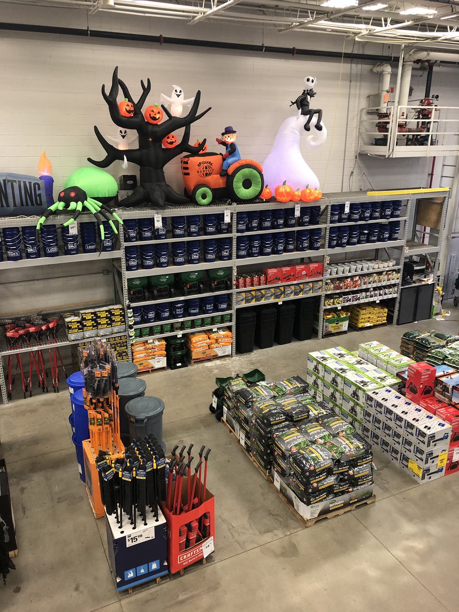 ShawnMcpherson's tweet photo. MST is on 🔥 @ 675!!! Check out the NEW Halloween 🎃 and Fall Harvest Set!!! @Slmoon2772 @DustinCornell5 @BlueBoxR1 @BenitoKomadina @bbrammell816 @BrianLittle222 https://t.co/8JA6hwHZ79