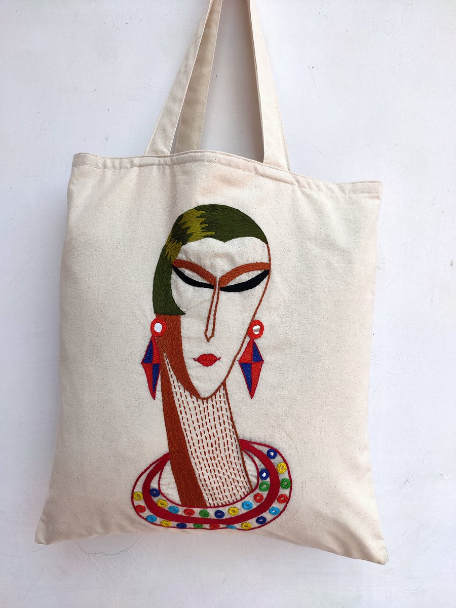 Trying to sell some of our hand embroidered tote bags tonight.Fabric cotton, pre - washed, pre shrunk and colourfast. Size 15 x 16.5 inches. Each Rs.650 including shipping within India. To order please DM. Mode of payment bank transfer. Posting more designs. #Thread